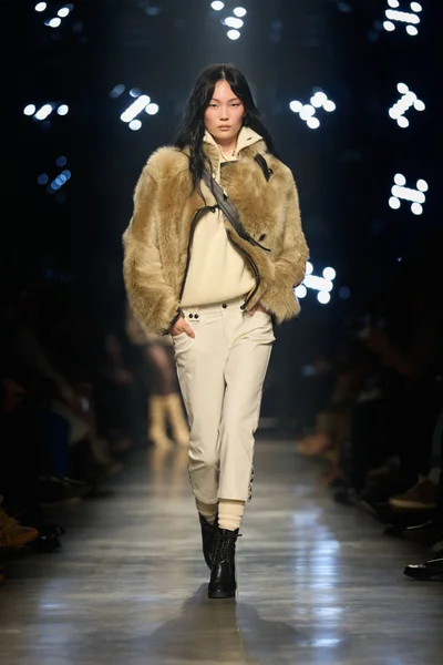 Look 56